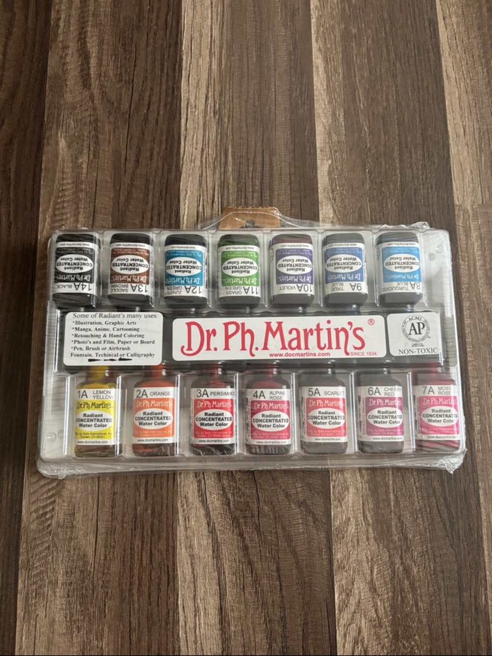 NWT Dr. Ph. Martin's Radiant Concentrated Watercolor Paints set A 1/2 OZ